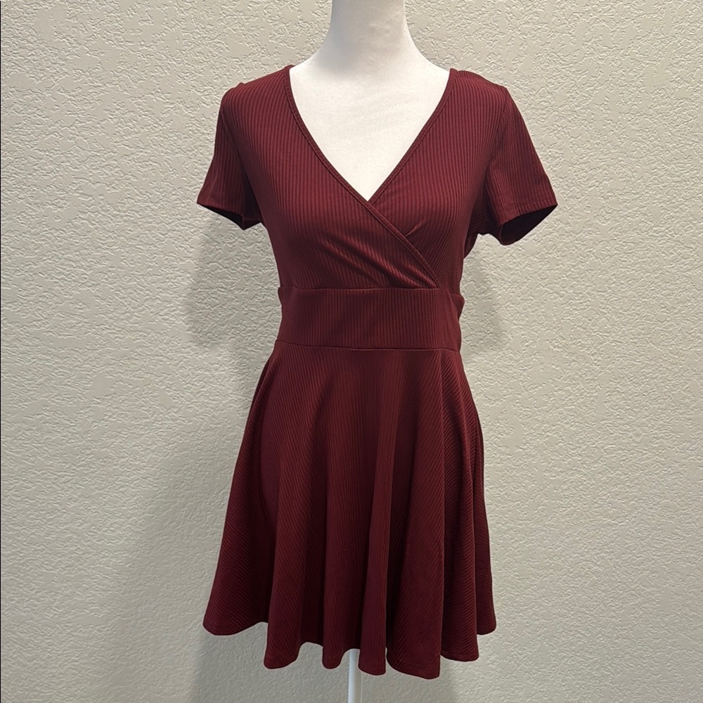 Red Peplum Mini Dress V-Neck Short Sleeve